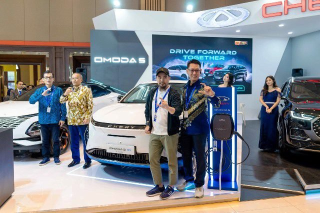 GIIAS 2023 Bandung: Chery Eksis Pamerkan OMODA 5 GT, RZ dan EV