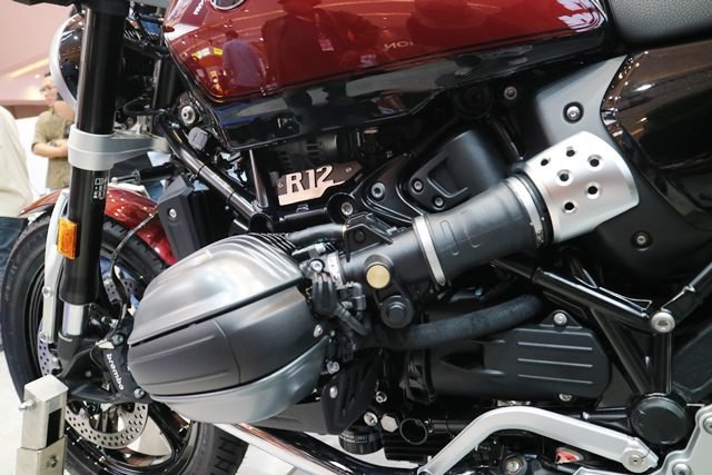 Passion BMW R12 Kini Lebih Canggih dan Nyaman