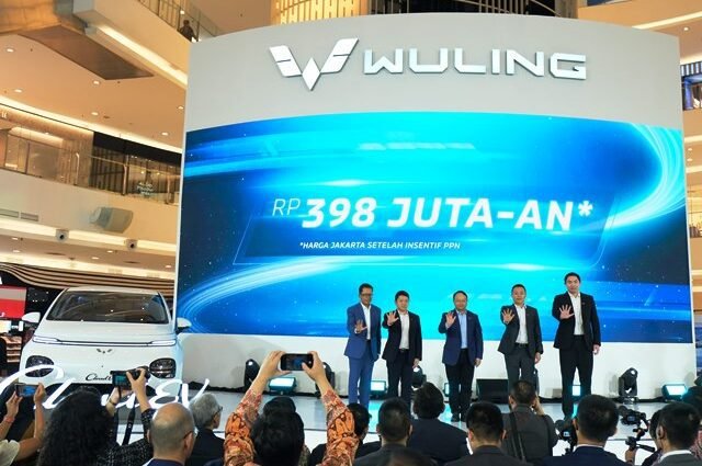 Penuhi TKDN Sebesar 40 Persen, Harga Resmi Wuling Cloud EV Rp 398 Jutaan