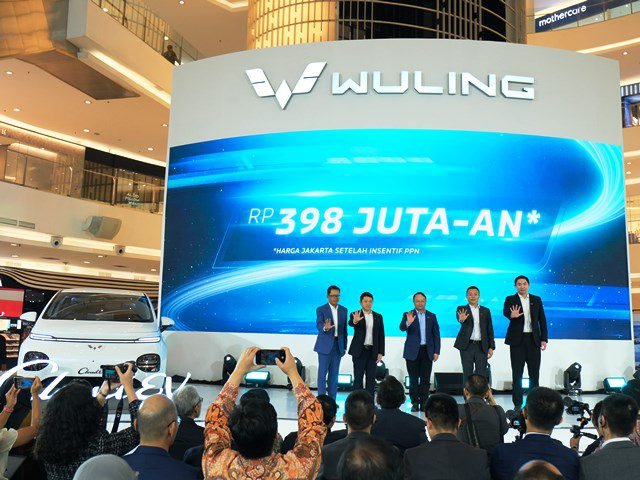 Penuhi TKDN Sebesar 40 Persen, Harga Resmi Wuling Cloud EV Rp 398 Jutaan