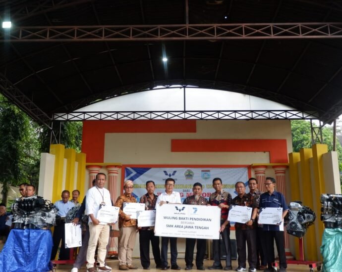 Wuling Donasikan mesin ICE