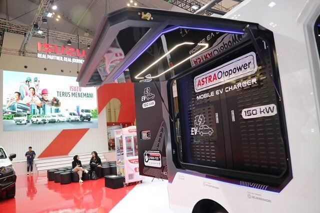 50 Tahun Isuzu Terus Menemani Industri Transportasi