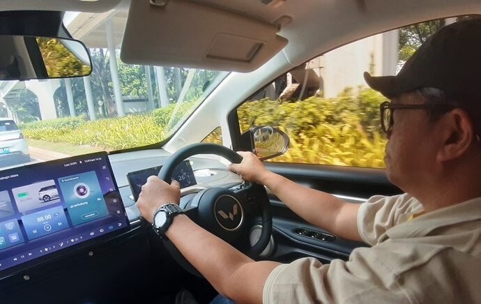 Media Drive Bersama Wuling Cloud EV, Teredukasi Fitur Multifungsi dan DC Fast Charging.