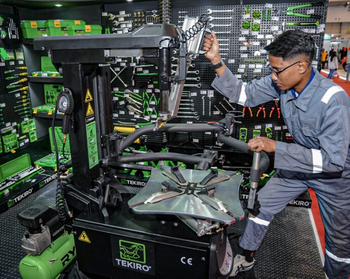 seharga Rp 40 juta sudah termasuk gratis instalasi dan training produk.