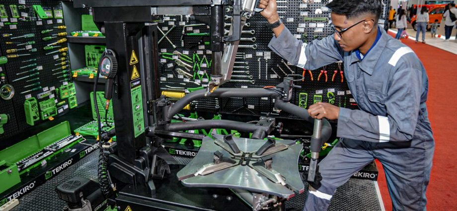 seharga Rp 40 juta sudah termasuk gratis instalasi dan training produk.