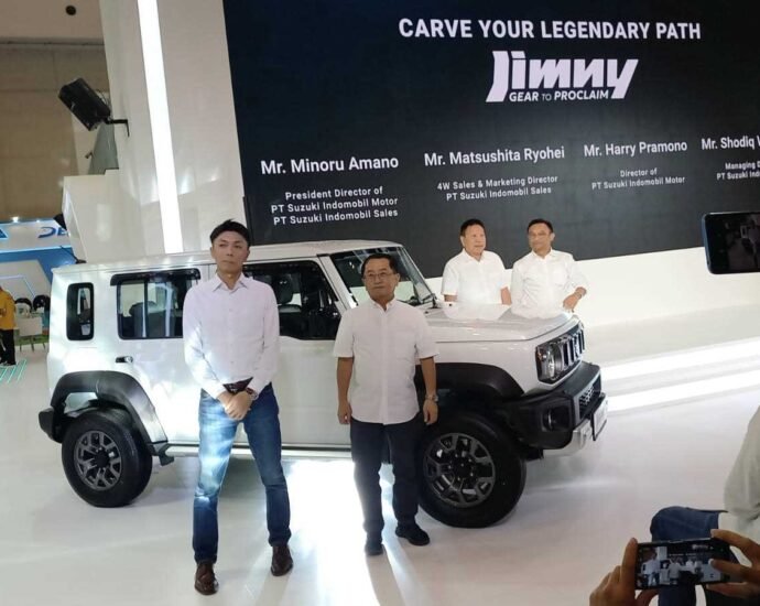 Jimny 5-Door White Rhino Tampil Perdana di GJAW 2024, Cuma Diproduksi 100 Unit