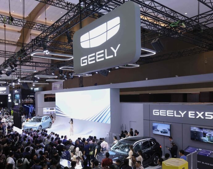 Geely EX5
